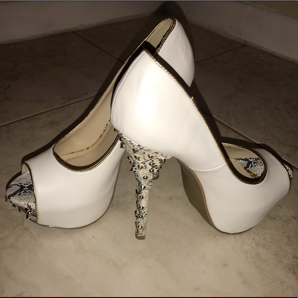White Platform Pumps w/ snake accent & gold spikes